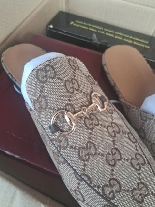 Mocasines Gucci GG sin talón