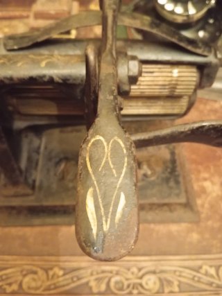 Máquina Plisadora Crown Antigua (1880)