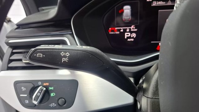 Audi A4 Avant S line 35 TFSI 110kW S tronic