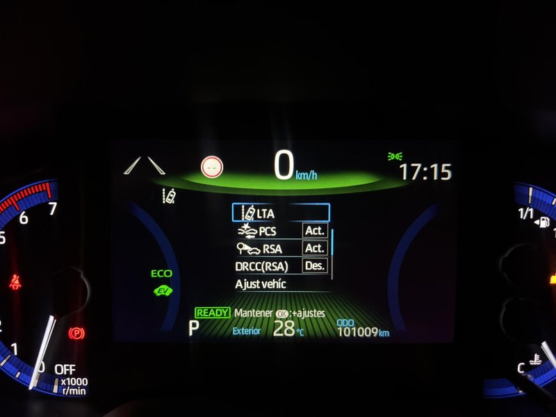 Toyota Auris 2022, foto 21