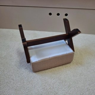 Sgabello moderno tessuto e legno