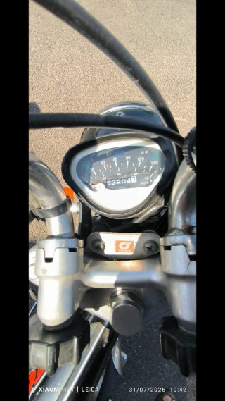 Moto Moped Plata y Negro