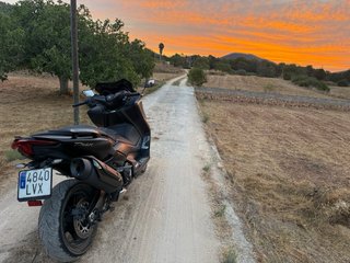 Yamaha TMAX 560 2022 Negra