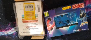 CAJA Nintendo 3DS XL Edición Limitada Pokémon X Y