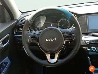 Kia Niro 1.6 GDi PHEV 104kW (141CV) Concept