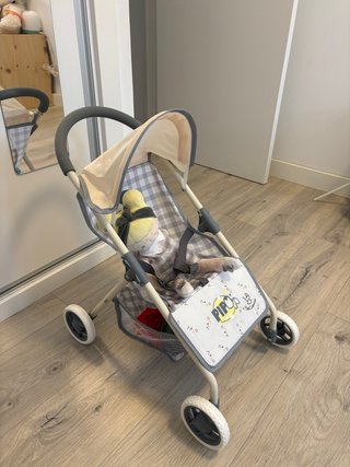 Carro de bebés o muñecas marca Pipo + Muñeca