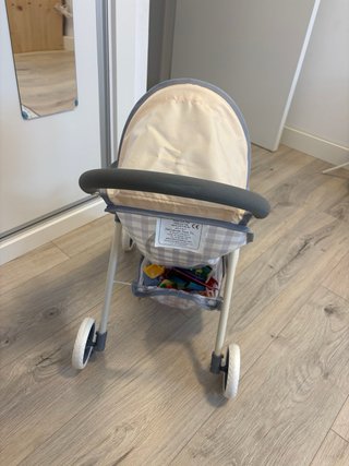 Carro de bebés o muñecas marca Pipo + Muñeca
