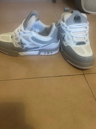 Louis Vuitton Skate Blancas Talla 42