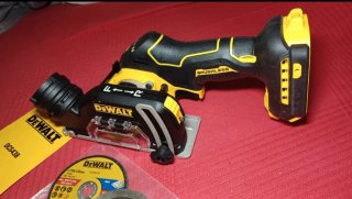 Mini sierra Dewalt DCS438N
