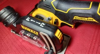 Mini sierra Dewalt DCS438N