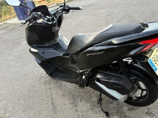 Honda PCX 125cc Scooter Negra