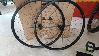Ruedas de carretera nuevas