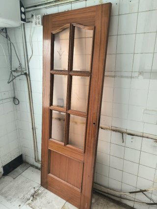 Puertas de madera maciza