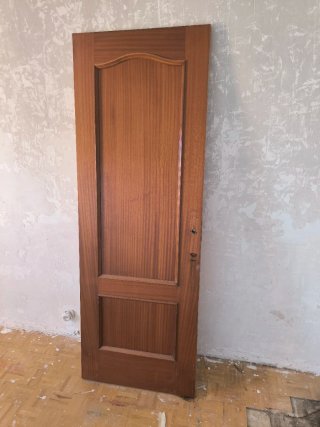 Puertas de madera maciza