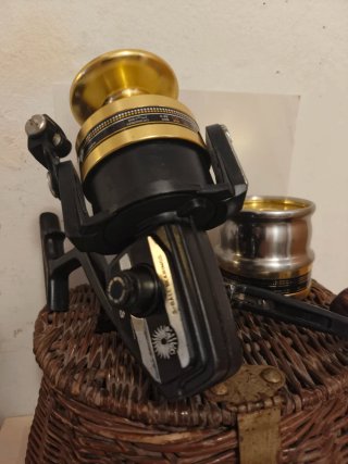 Carrete Pesca Daiwa BG90 Competición