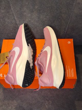 Nike Revolution 7 rosas talla 40.5 nuevas