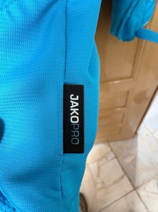 Cortavientos Jako azul