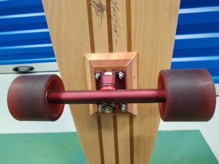 Longboard Long Rodriguez Skates.