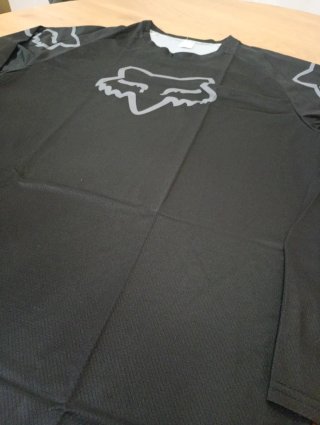 Camiseta Fox Negra Manga Larga