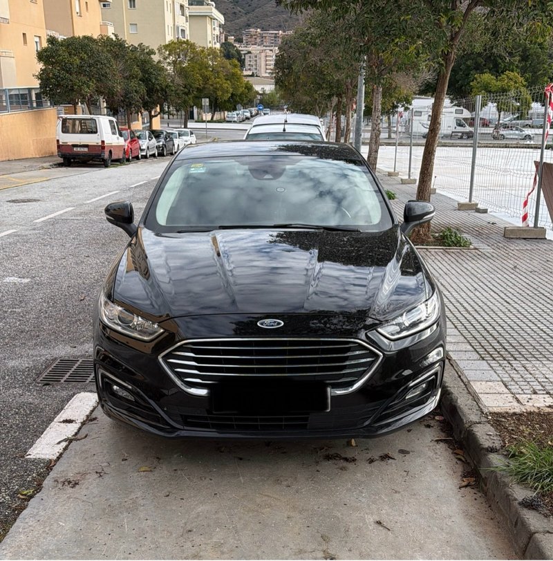 Ford Mondeo 2020 - foto 1