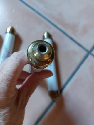 Piezas cerámica y metal para lámparas
