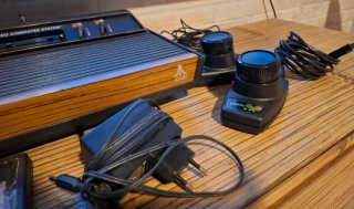 Atari 2600 Console con Joystick e Giochi