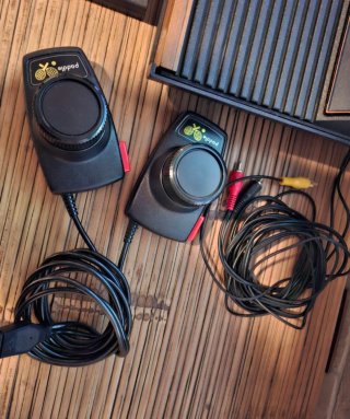 Atari 2600 Console con Joystick e Giochi