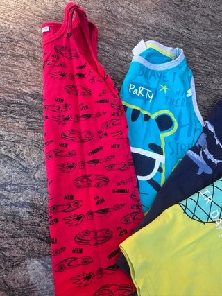 Lote 4 Camisetas Talla 5 Niños