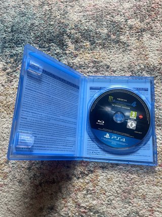 Monster Energy Supercross 4 PS4.