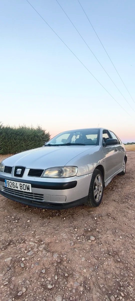 SEAT Cordoba 2001 - foto 1