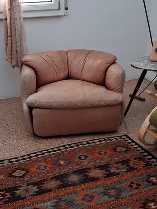 Poltrona Saporiti pelle anni '70.