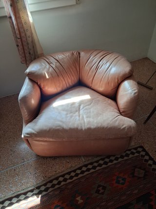 Poltrona Saporiti pelle anni '70.