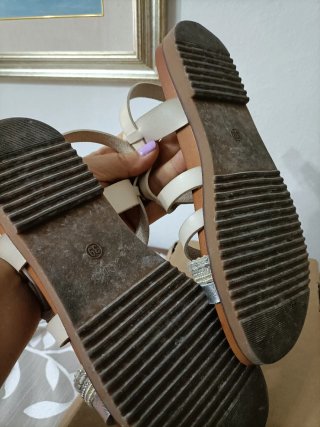 Sandali Bata donna beige e argento