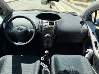 Toyota Yaris 2009