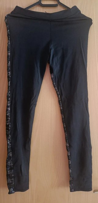 Leggings negros con lentejuelas
