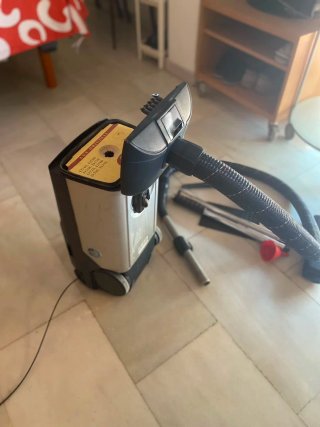 Aspiradora Lux con accesorios