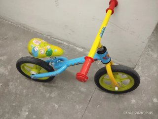 Bicicleta sin pedales para niños