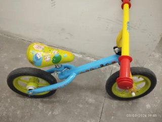 Bicicleta sin pedales para niños