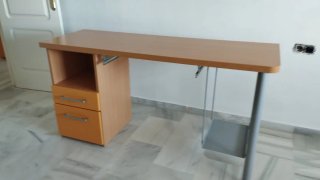 Escritorio madera y metal