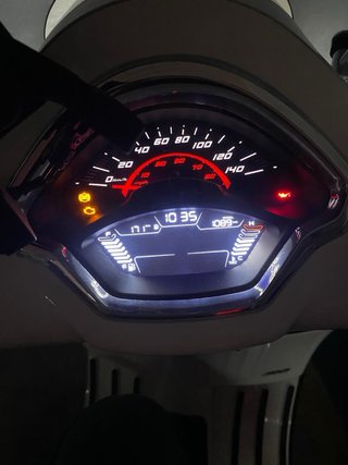 Vespa GTS 310cc Blanca