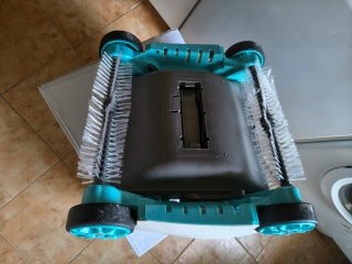 Limpiafondos Intex ZX300