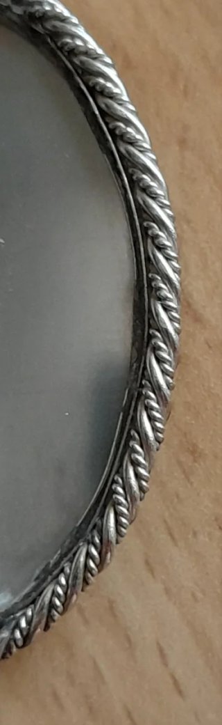 Spilla vintage madreperla artigianato russo