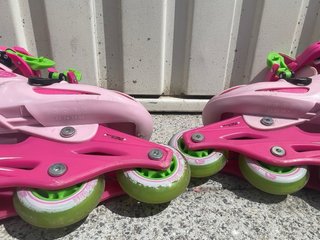 Patines en línea rosas talla 30-32