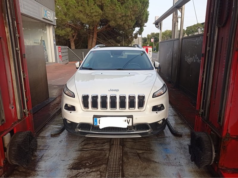 Jeep Cherokee 2015 - foto 1