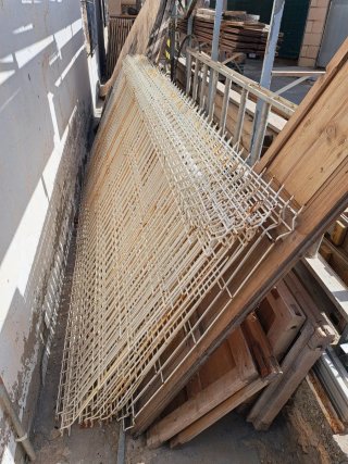 Barandillas, puertas y verjas de hierro y aluminio