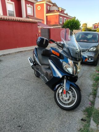 Suzuki Burgman 650