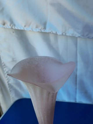 Lampada in vetro satinato rosa