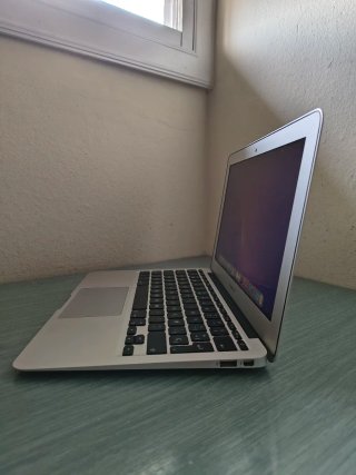 MacBook Air 11 2017 Plata