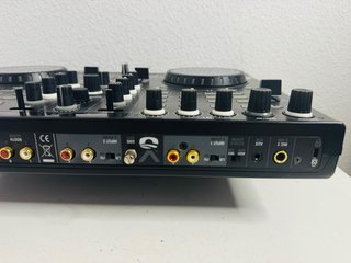 Controladora DJ Akiyama Tempus MIDI