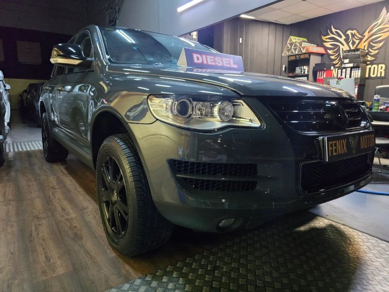 Volkswagen Touareg 2.5 TDI R5 +Motion 2009, foto 3